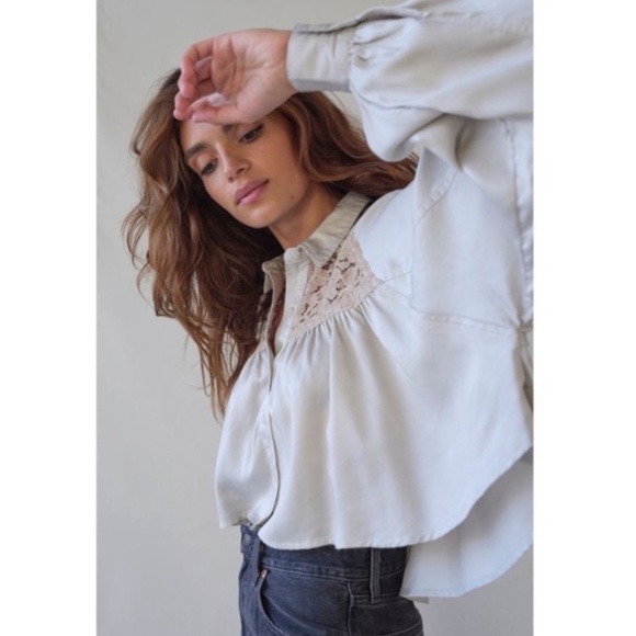 NWT Urban Outfitters Callie Chenille Lace Top